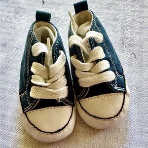 Converse Crib Shoes Size 2 – Navy Blue Soft Sole Chuck Taylors for Baby